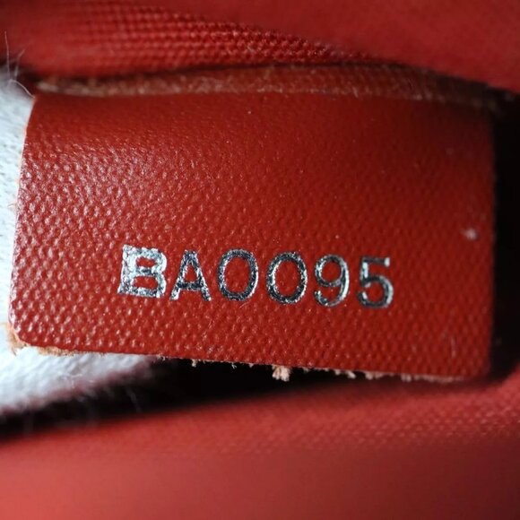 LOUIS VUITTON Epi Vivienne MM Business Bag Red - Picture 13 of 16